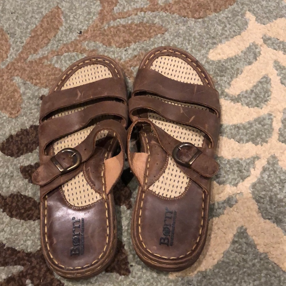 NWOB Born Leather Sandals